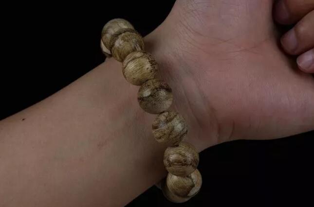 正区马泥涝虎纹手串16mm*14颗 重20.14g